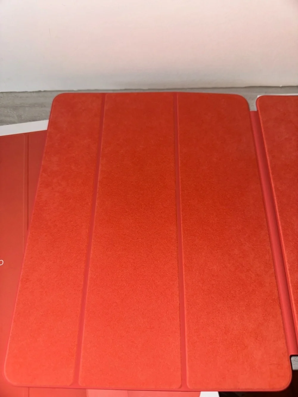 Apple iPad Smart Folio Cover in Red